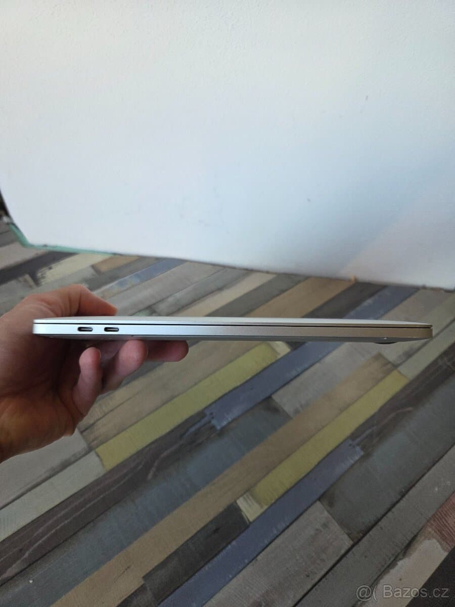 Apple MacBook Pro | 15" | 2018 | i7 | 512 GB