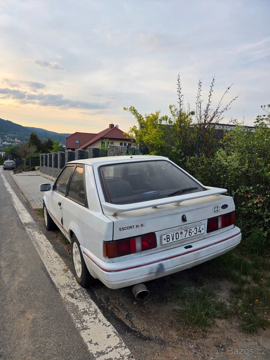 Ford Escort XR3i | 1986 | 1.6i 77 kW | Veteránská testace