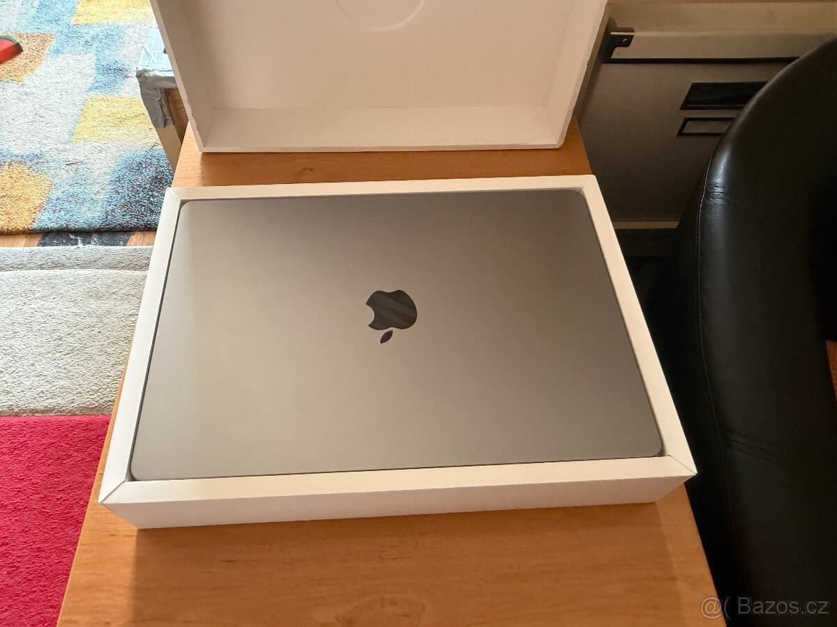 MacBook Air 15ˇ