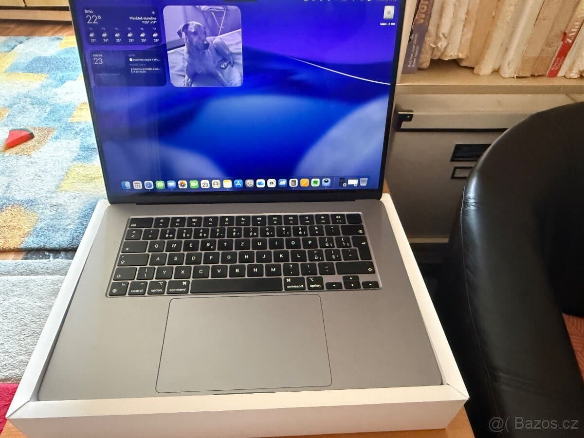 MacBook Air 15ˇ