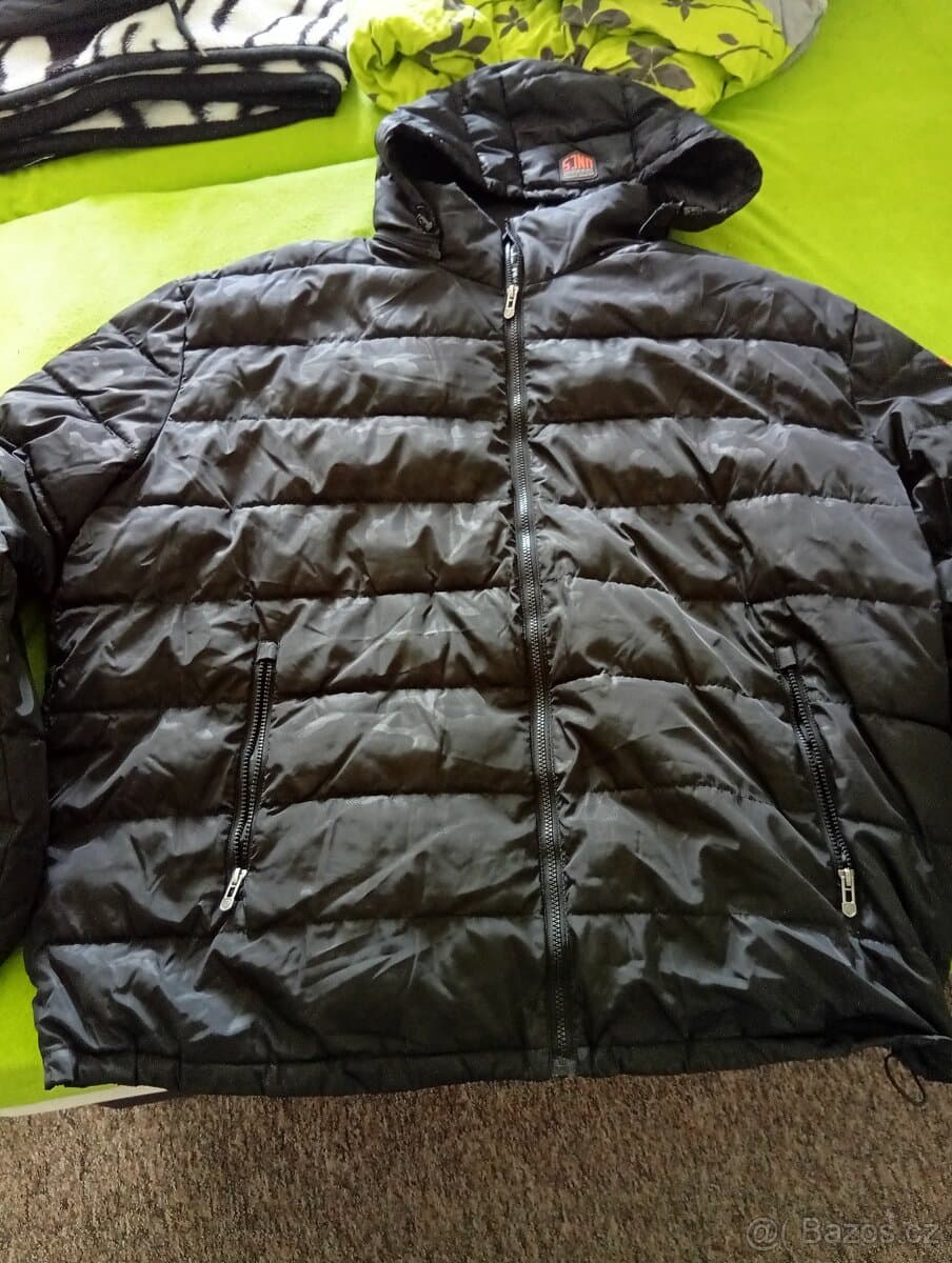 Prodá UNCS bundu Járo a Zíma 5 xl velikost