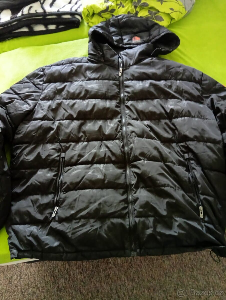 Prodá UNCS bundu Járo a Zíma 5 xl velikost