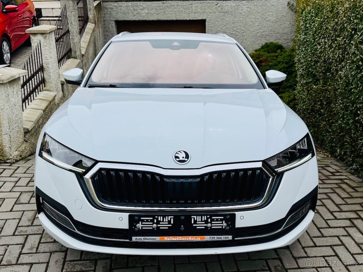 ŠKODA OCTAVIA IV 1,5TSi G-TEC 96kW STYLE DSG Koup.ČR,2022.