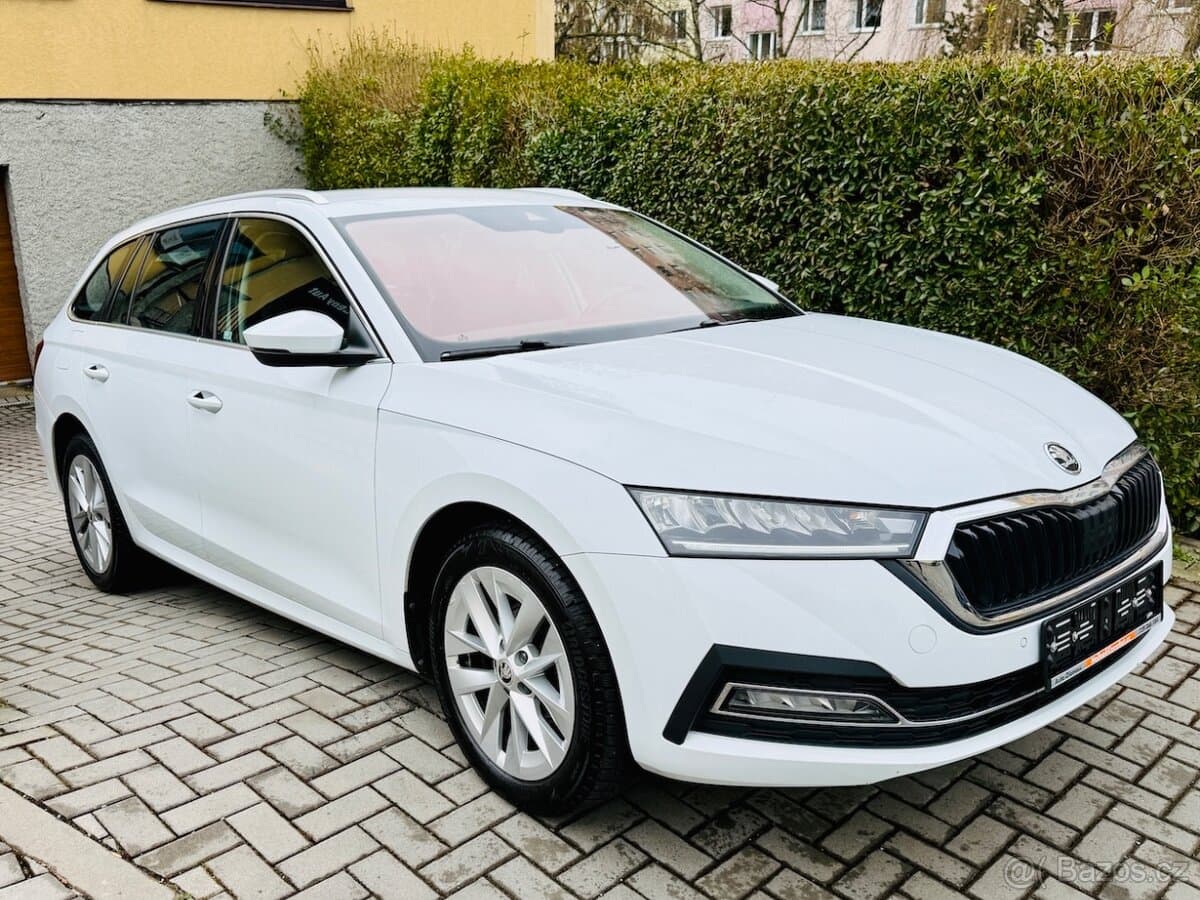 ŠKODA OCTAVIA IV 1,5TSi G-TEC 96kW STYLE DSG Koup.ČR,2022.