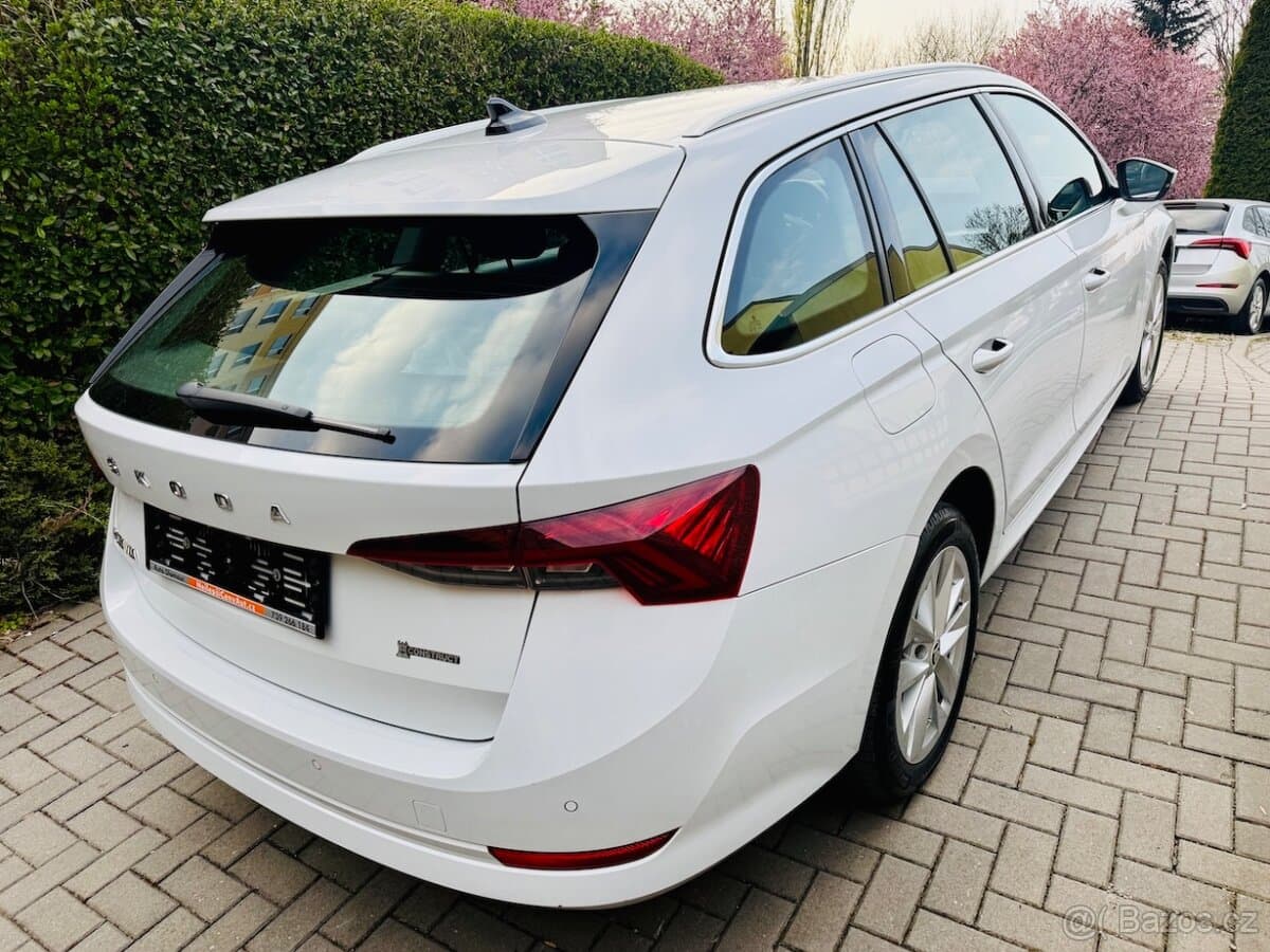 ŠKODA OCTAVIA IV 1,5TSi G-TEC 96kW STYLE DSG Koup.ČR,2022,