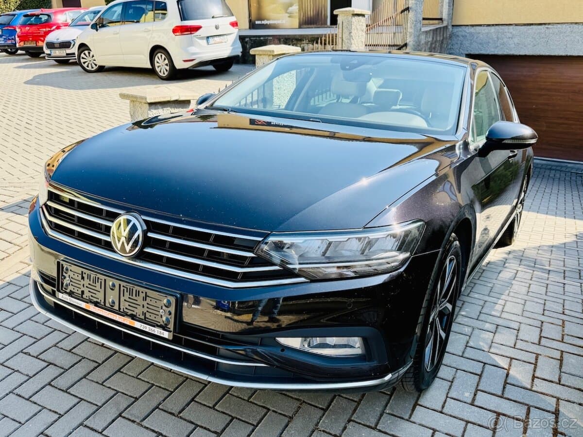 VW PASSAT 2,0TDi 147kW ELEGANCE DSG ACC LED MASÁŽ ČR 2022