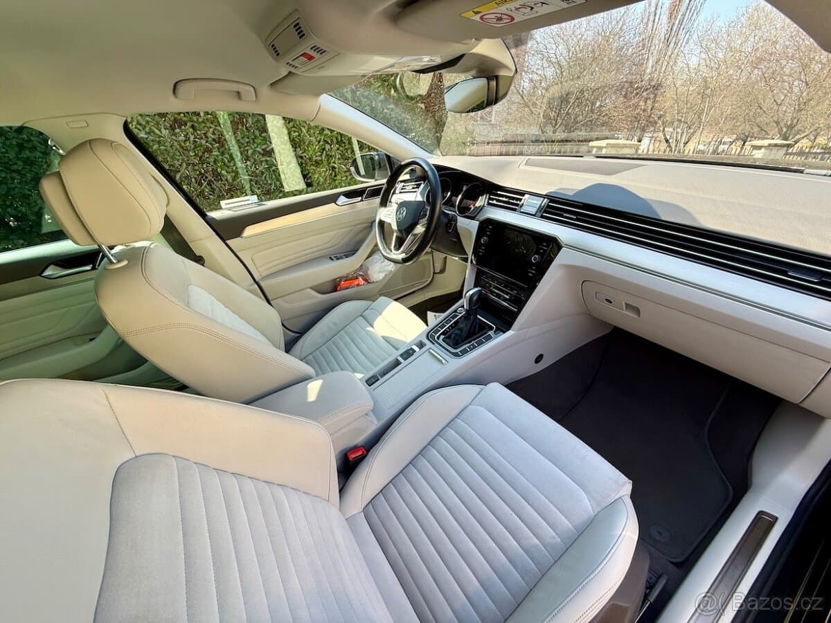 VW PASSAT 2,0TDi 147kW ELEGANCE DSG ACC LED MASÁŽ ČR 2022