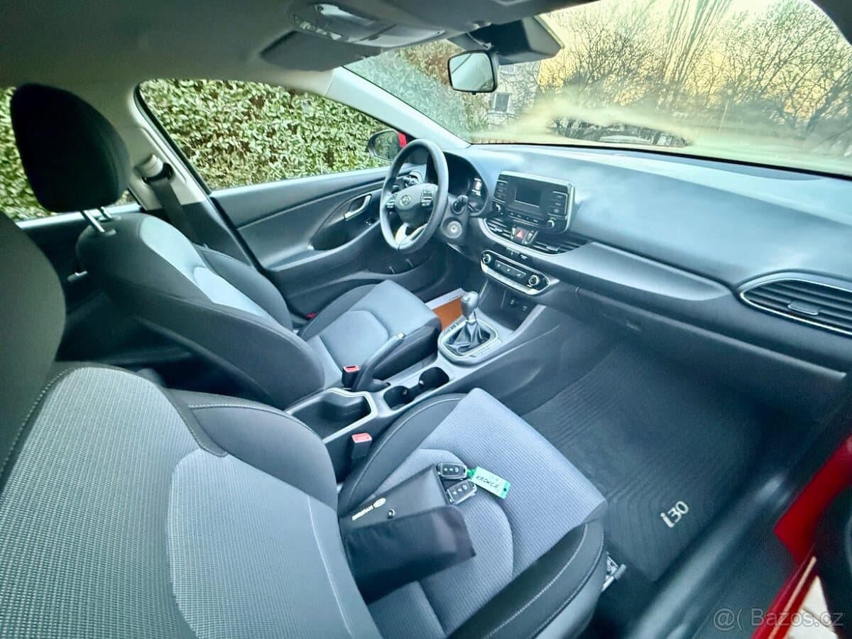 HyundaI I30 1,5 CVVT 81kW Koup.ČR,1.majitel,2023,26.300km