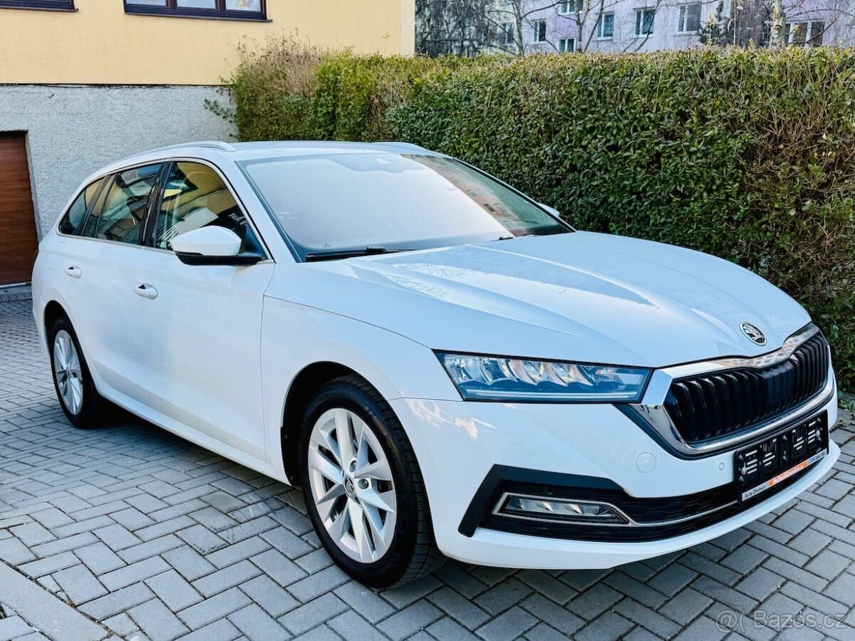 ŠKODA OCTAVIA IV 1,5TSi G-TEC 96kW STYLE DSG Koup.ČR,2022 -