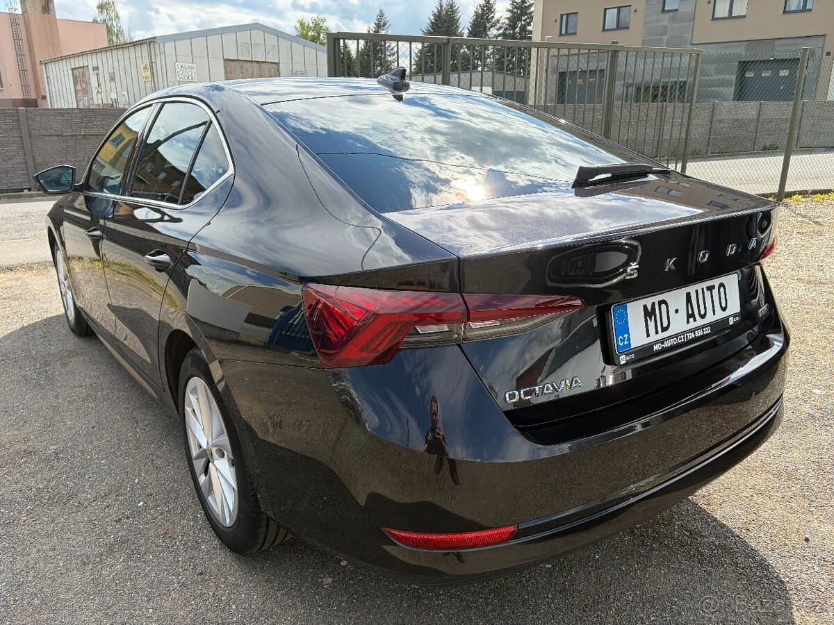 ŠKODA OCTAVIA IV 1.5 ETSI 110KW DSG STYLE MATRIX ČR DPH