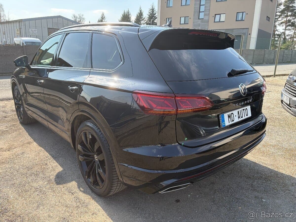 VW TOUAREG 3.0TSI 250KW 4x4 R-LINE DSG 2022 TOP DPH