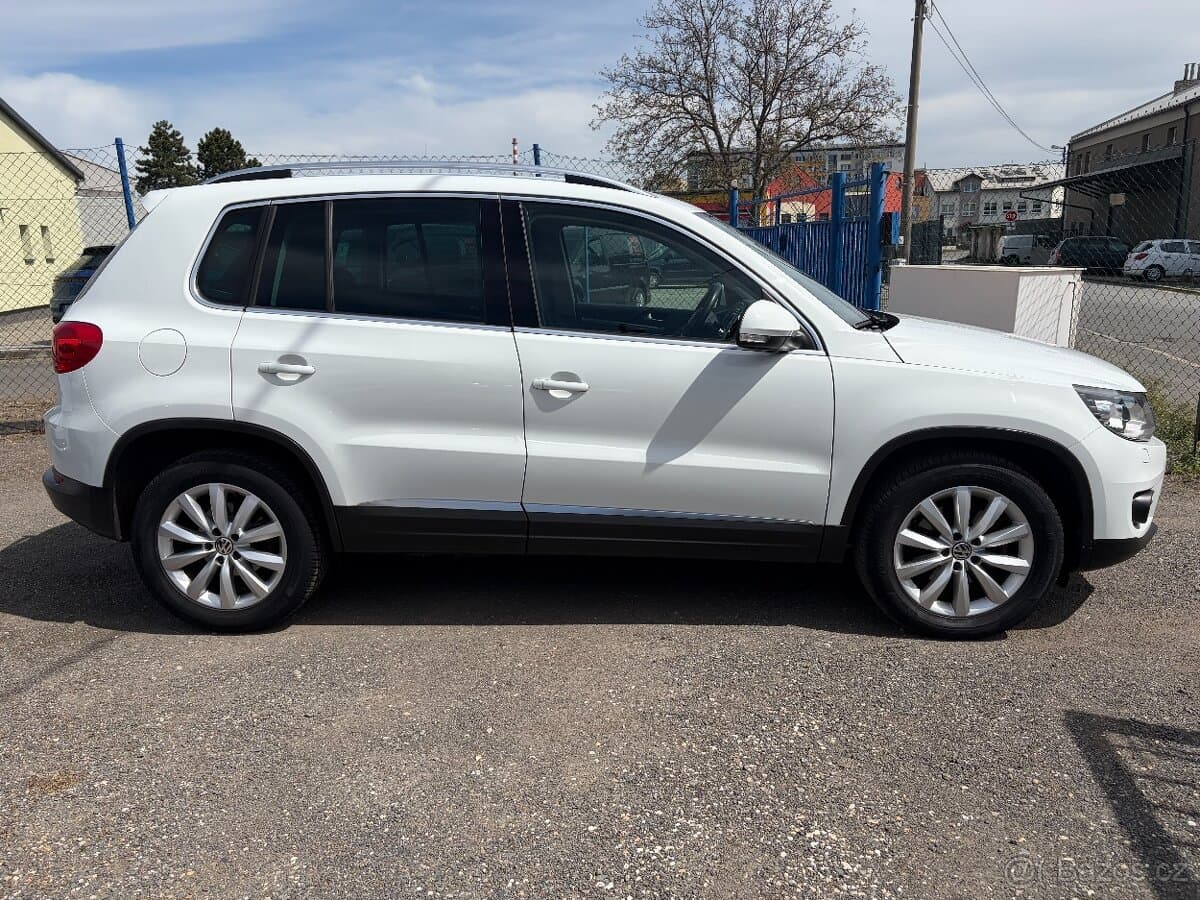 VW TIGUAN 1.4 TSI 90KW SPORT STYLE XENON NAVIGACE TOP STAV