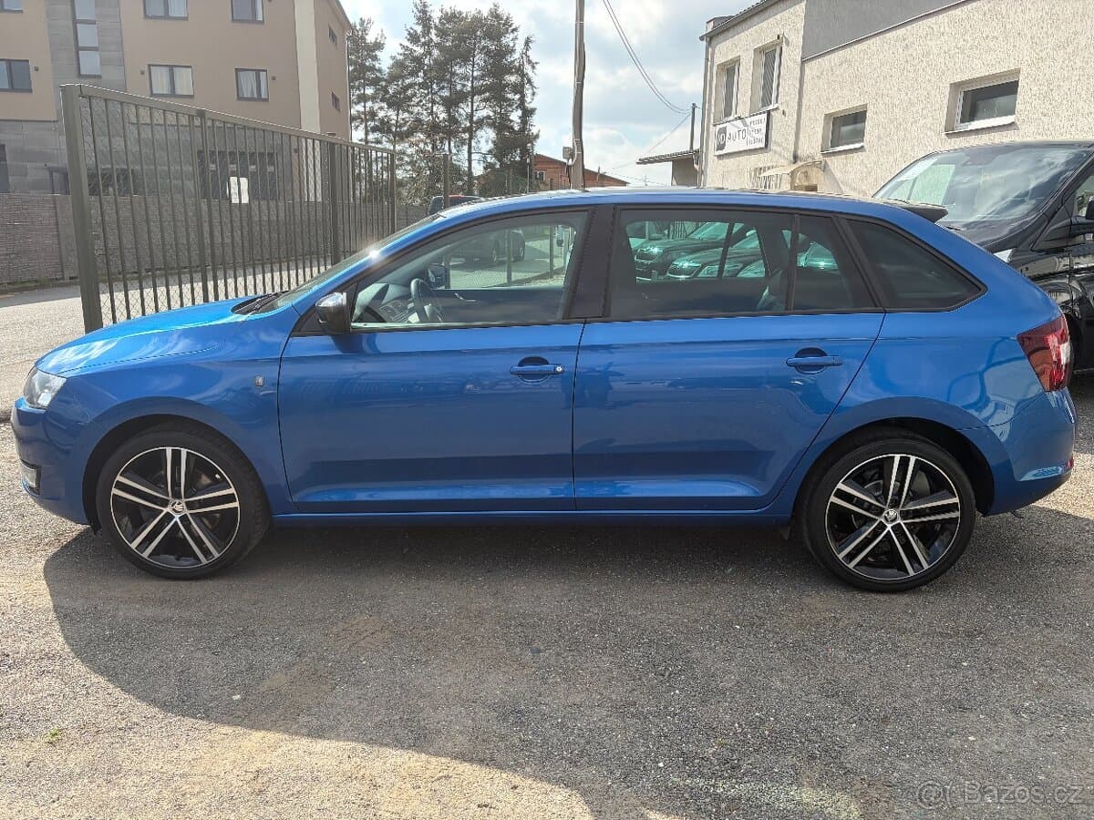 ŠKODA RAPID SB 1.2 TSI 77KW STYLE XENONY PANORAMA VÝHŘEVY