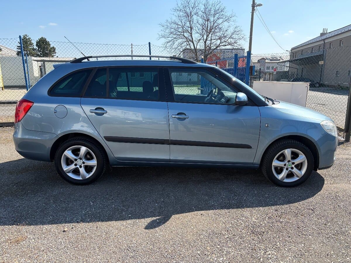 ŠKODA FABIA II 1.6 16V 77KW 2008 DIGI KLIMA VÝHŘEVY