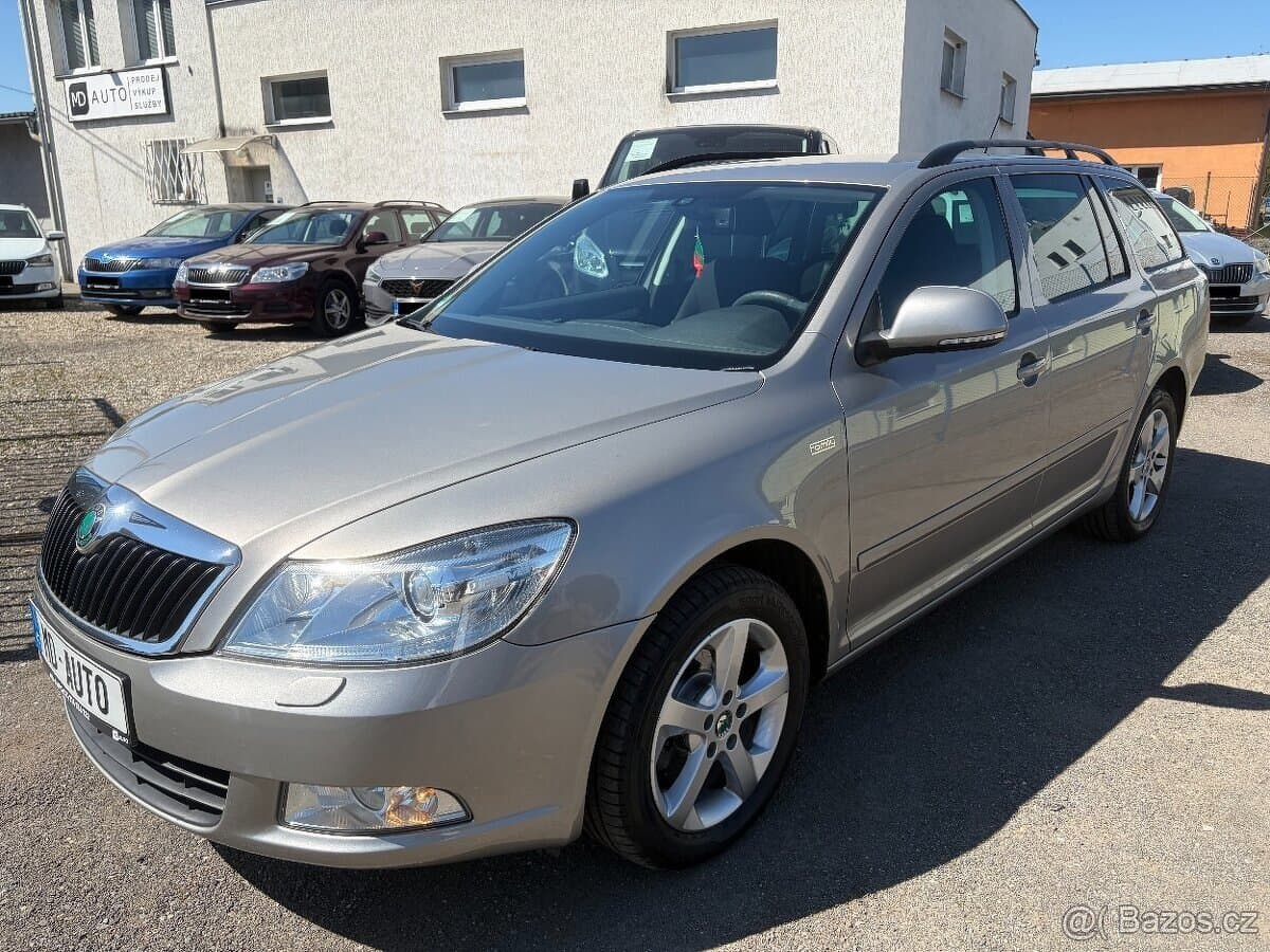 ŠKODA OCTAVIA II FC 1.4TSI 90KW COMBI ELEGANCE XENONY DIGI K