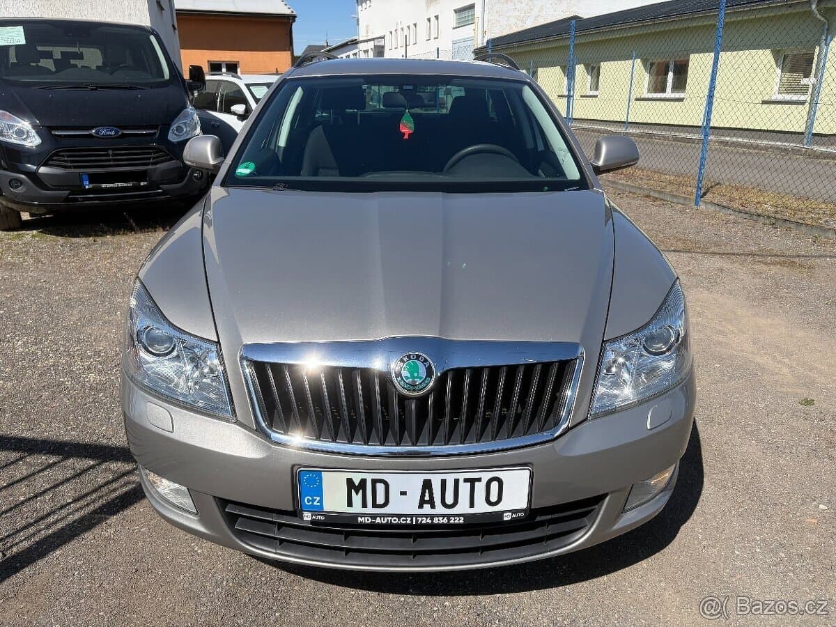 ŠKODA OCTAVIA II FC 1.4TSI 90KW COMBI ELEGANCE XENONY DIGI K