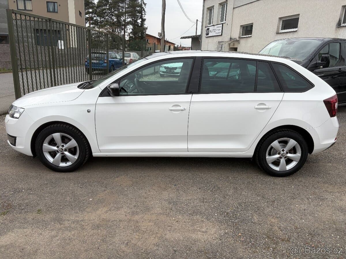 ŠKODA RAPID SB 1.2 TSI 63KW AMBITION XENONY PANORAMA VÝHŘEVY
