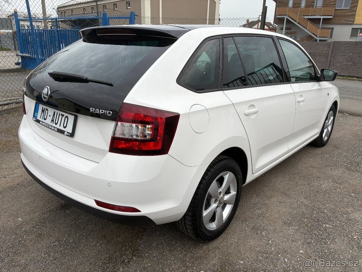 ŠKODA RAPID SB 1.2 TSI 63KW AMBITION XENONY PANORAMA VÝHŘEVY
