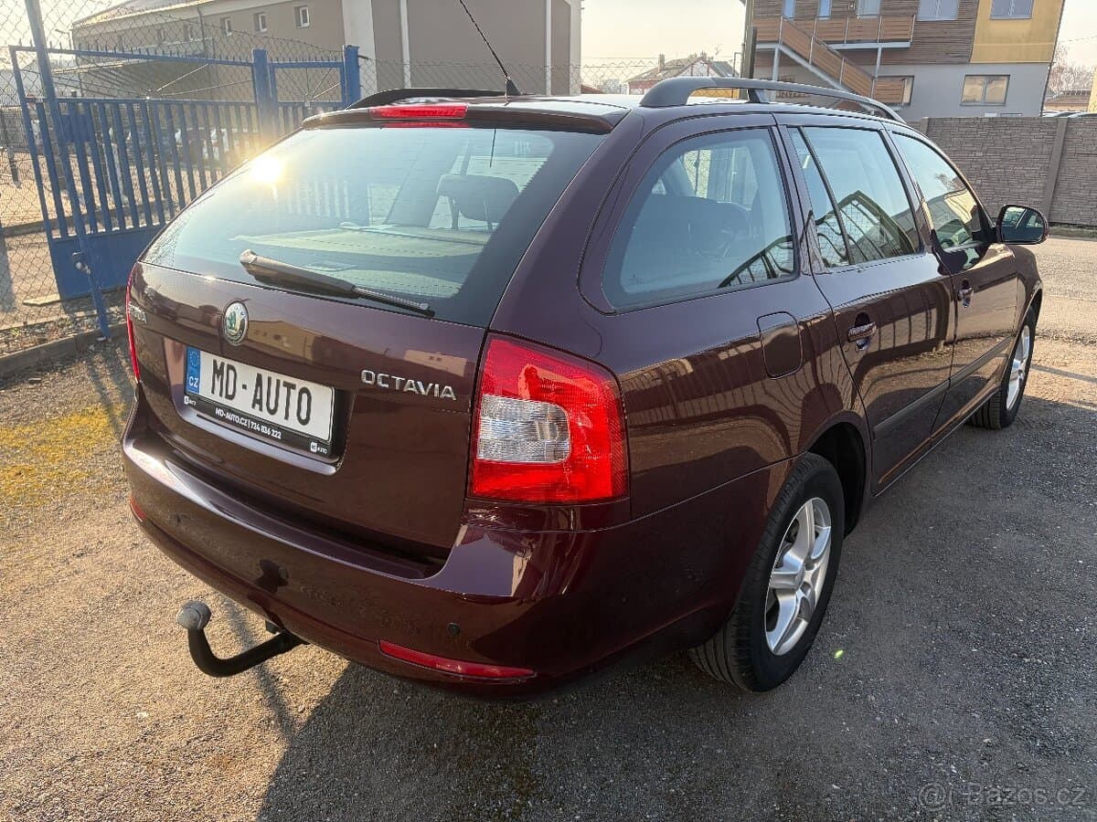 ŠKODA OCTAVIA II FC 1.4TSI 90KW AMBITION COMBI KLIMA SENZORY