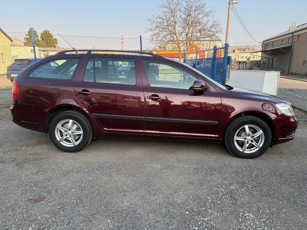 ŠKODA OCTAVIA II FC 1.4TSI 90KW AMBITION COMBI KLIMA SENZORY