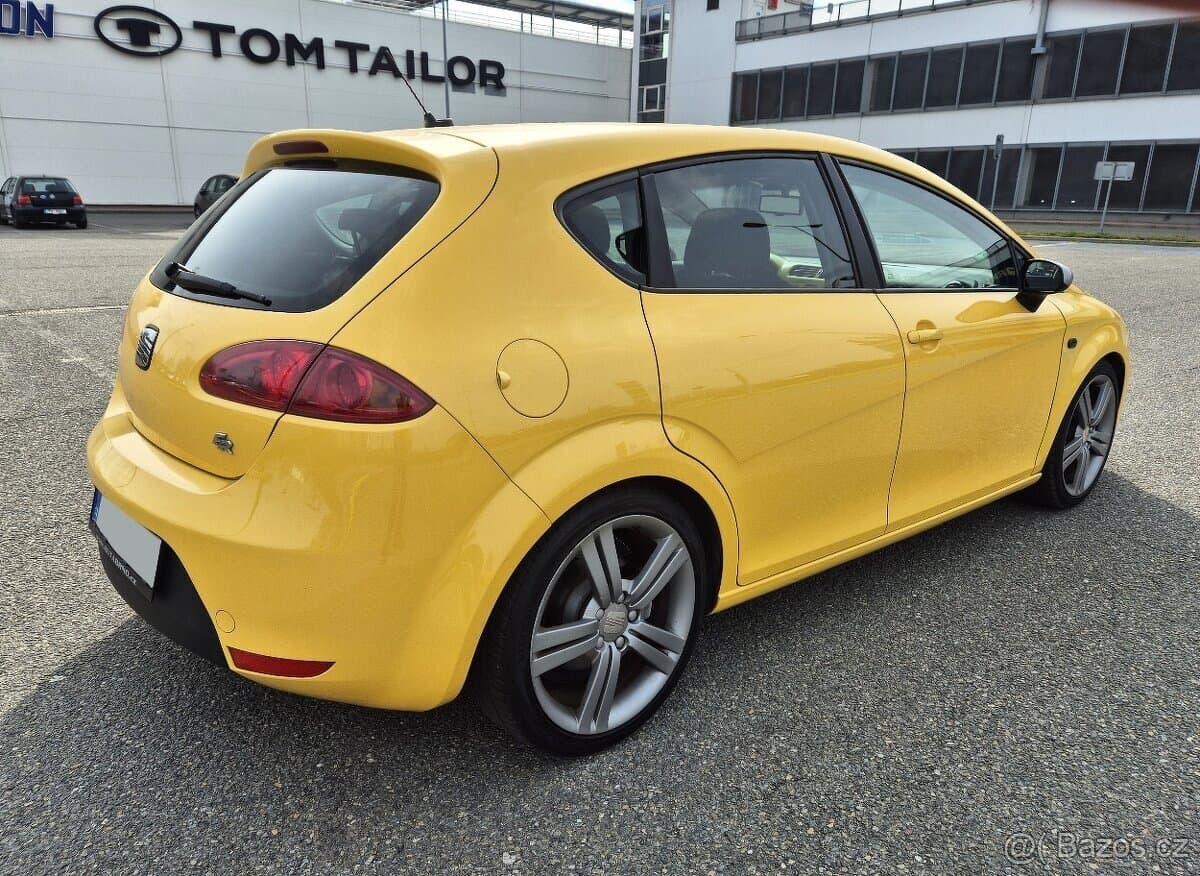 SEAT LEON 2.0TFSI 200-PS FR MANUÁL-NAVIGACE XENON VÝHŘEV -