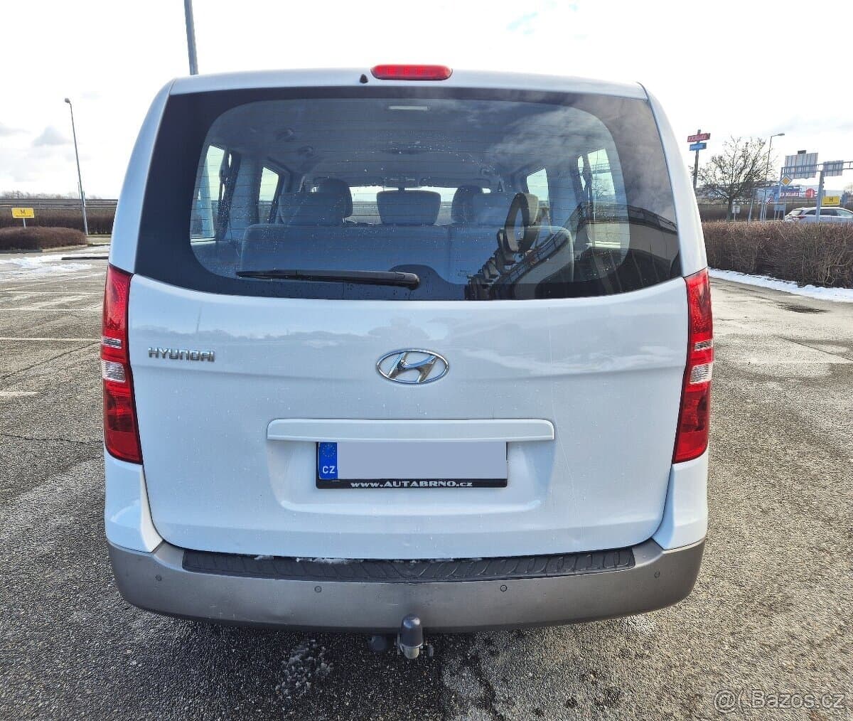 HYUNDAI H1 2.5CDi FACELIFT 2019 1 MAJITEL MANUÁL 8 MÍST TAŽN