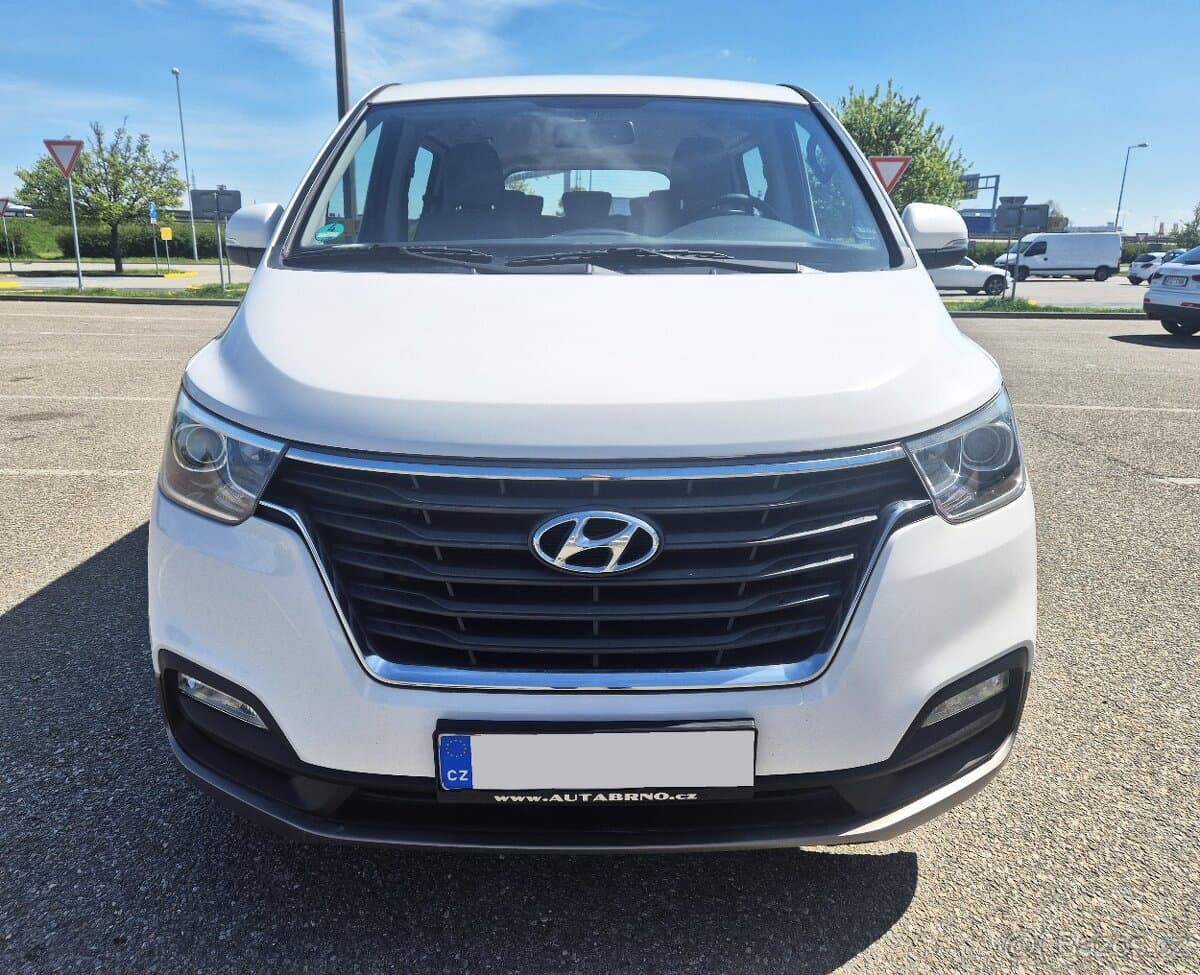 HYUNDAI H1 2.5CDi FACELIFT-2019 1.MAJITEL MANUÁL 8MÍST TAŽNÉ
