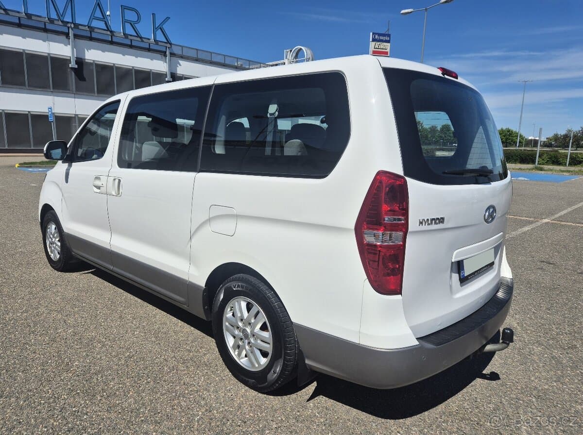 HYUNDAI H1 2.5CDi FACELIFT-2019 1.MAJITEL MANUÁL 8MÍST TAŽNÉ