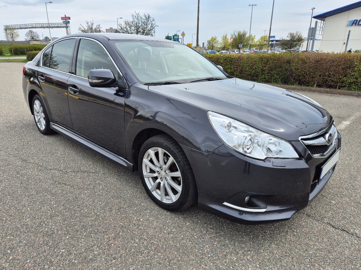 SUBARU LEGACY 2.5i KOUPENO ČR 4x4 XENON VÝHŘEV