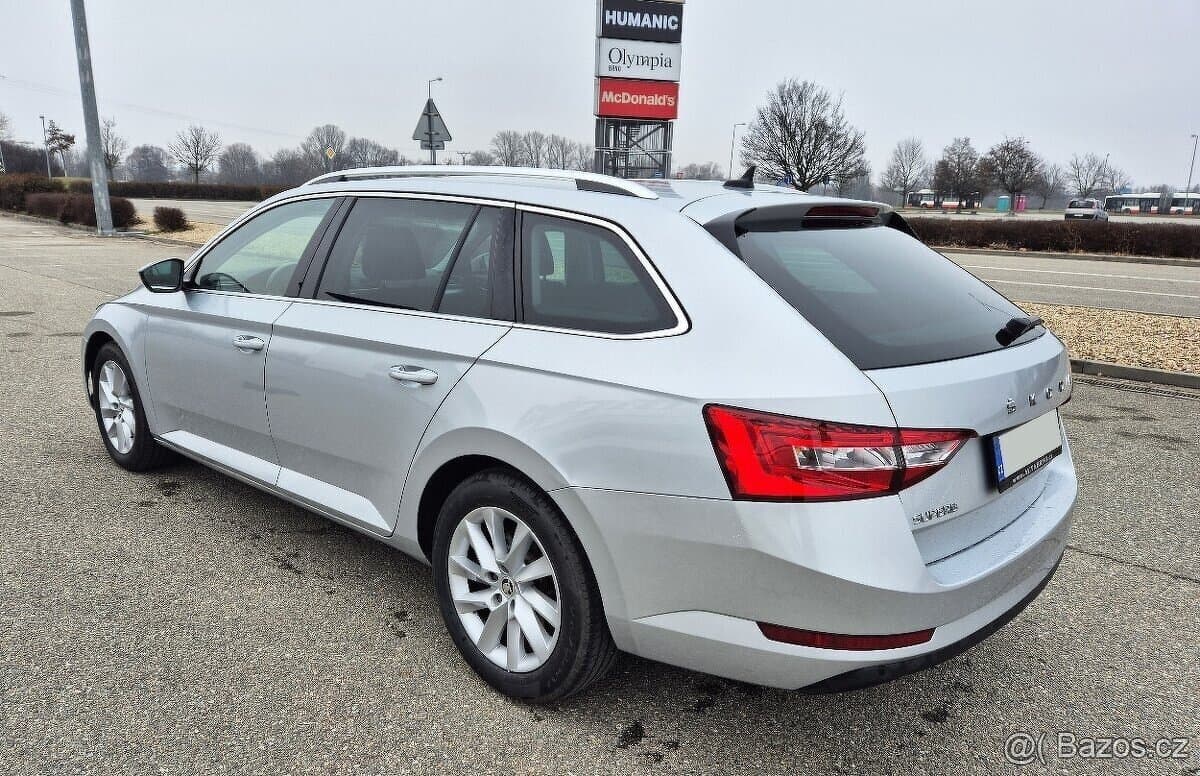 ŠKODA SUPERB 2.0TDI 1 MAJITEL-- ROK 2021 --FULL LED-SERVISKA