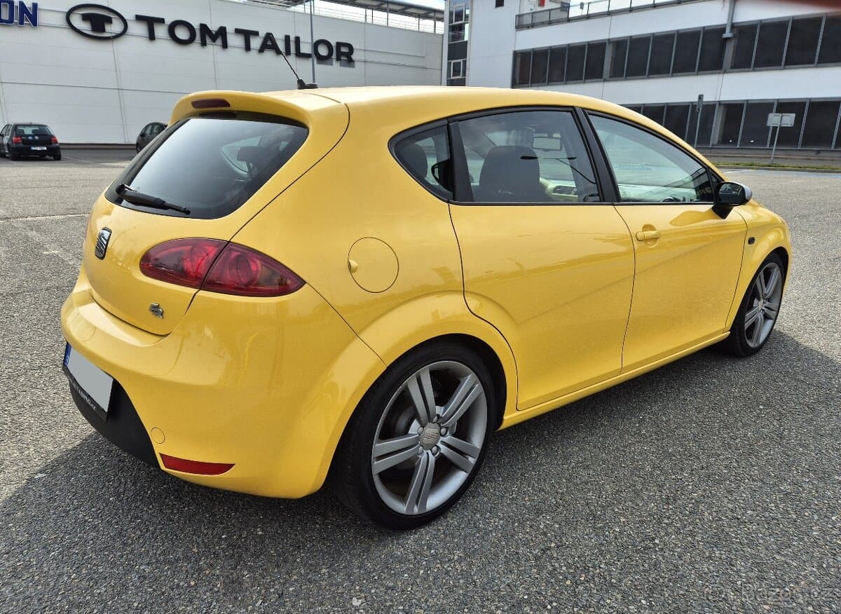 SEAT LEON 2.0TFSI 200-PS FR MANUÁL-NAVIGACE XENON VÝHŘEV -