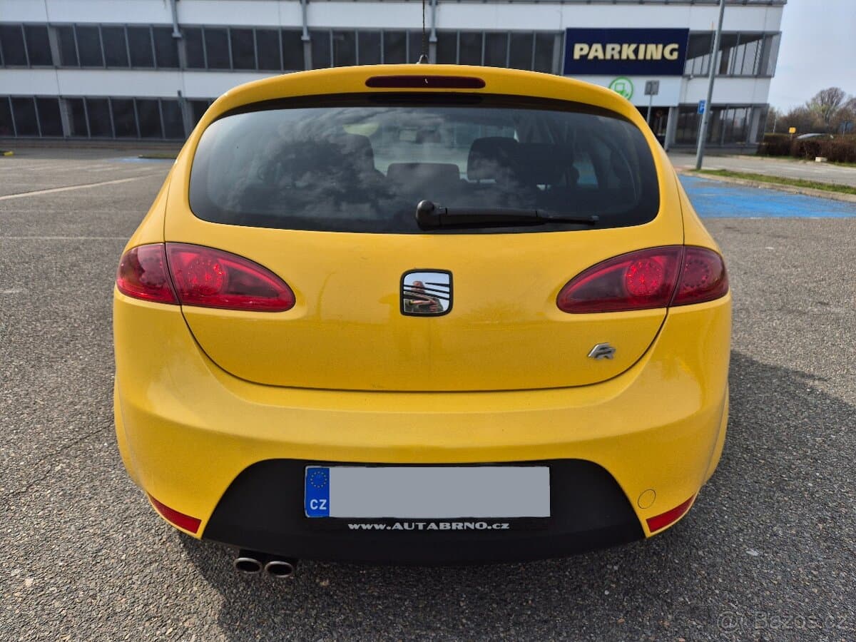 SEAT LEON 2.0TFSI 200-PS FR MANUÁL-NAVIGACE XENON VÝHŘEV -