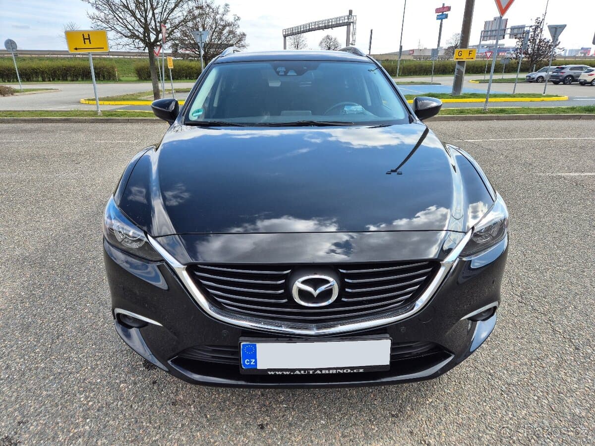 MAZDA 6 2.0i FACELIFT 1.MAJITEL-MANUÁL VÝHŘEV TAŽNÉ 2x ALU..