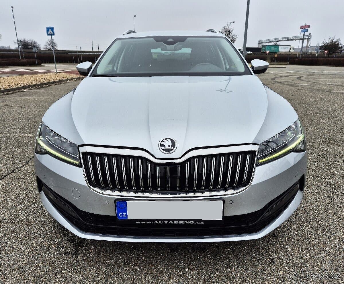 ŠKODA SUPERB 2.0TDI 1 MAJITEL ROK 2021 FULL LED SERVISKA -