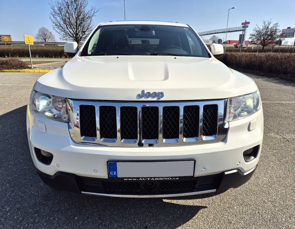 JEEP GRAND CHEROKEE 3.0CRD-177KW-ROK 2011 OVERLAND-PANORAMA