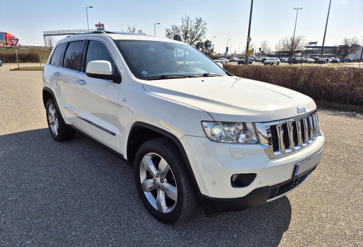 JEEP GRAND CHEROKEE 3.0CRD-177KW-ROK 2011 OVERLAND-PANORAMA