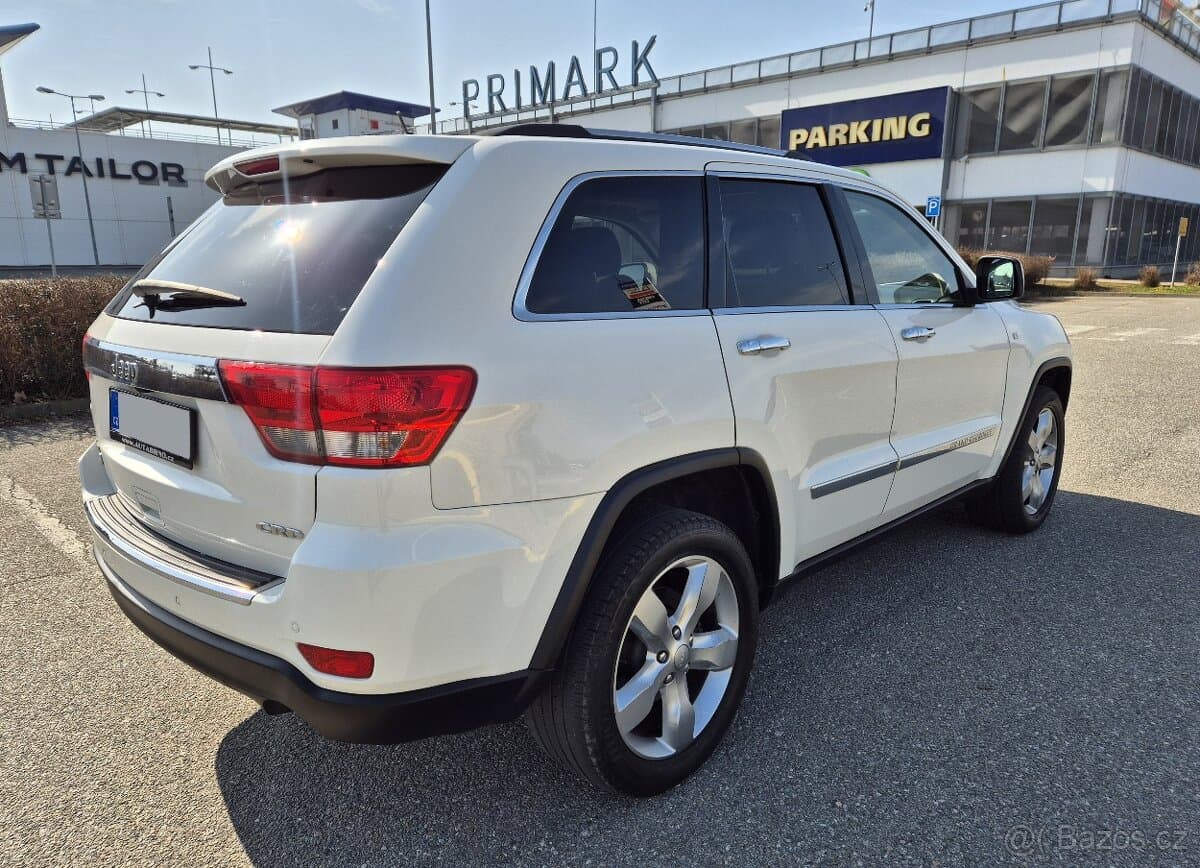 JEEP GRAND CHEROKEE 3.0CRD-177KW-ROK 2011 OVERLAND-PANORAMA