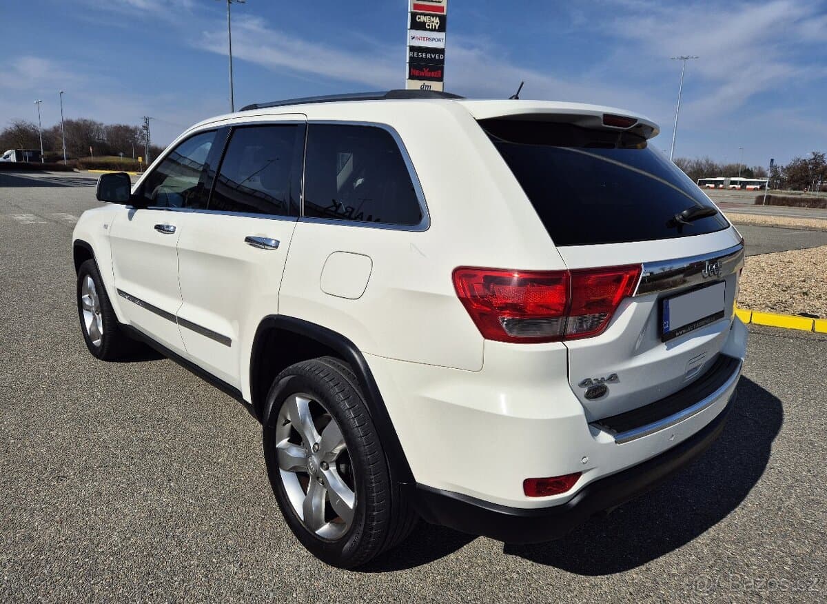 JEEP GRAND CHEROKEE 3.0CRD-177KW-ROK 2011 OVERLAND-PANORAMA