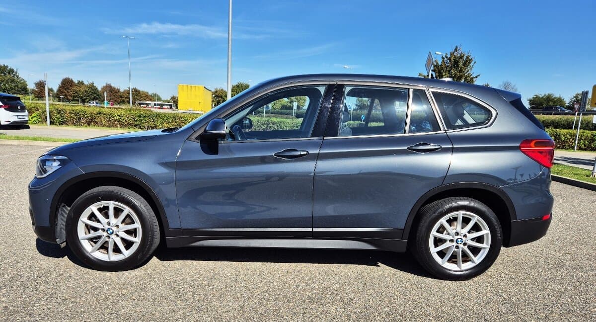 BMW X1 2.0 x-DRIVE 4x4 1.MAJ. AUTOMAT.-SERVIS-BMW -