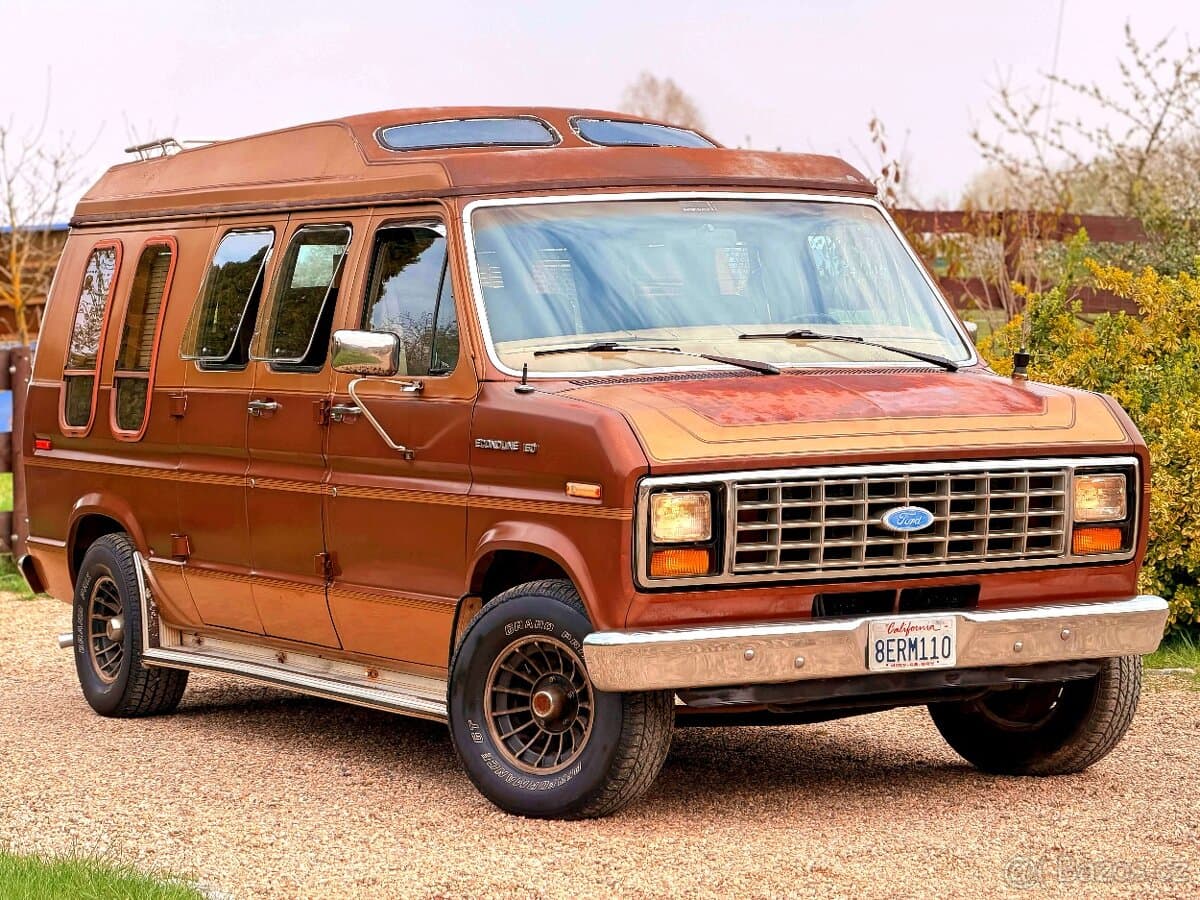 1984 Ford E-150 Econoline 5.0 V8 | Classic Coach 🇺🇸