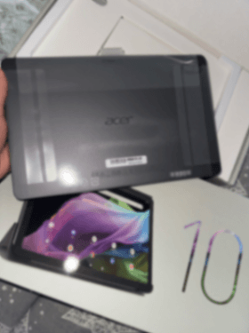 Acer Iconia Tab P10